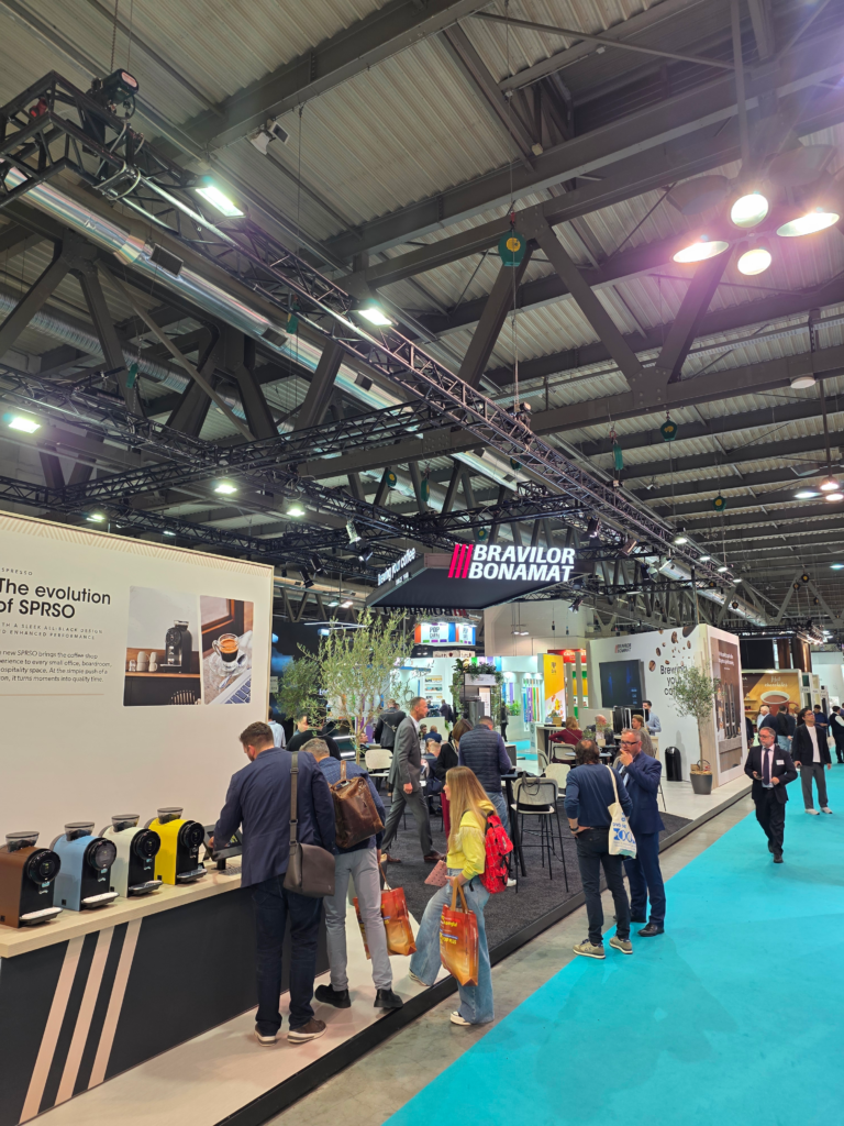 Alcalá na HostMilano 2025: Conectando o Brasil ao Futuro do Food Service